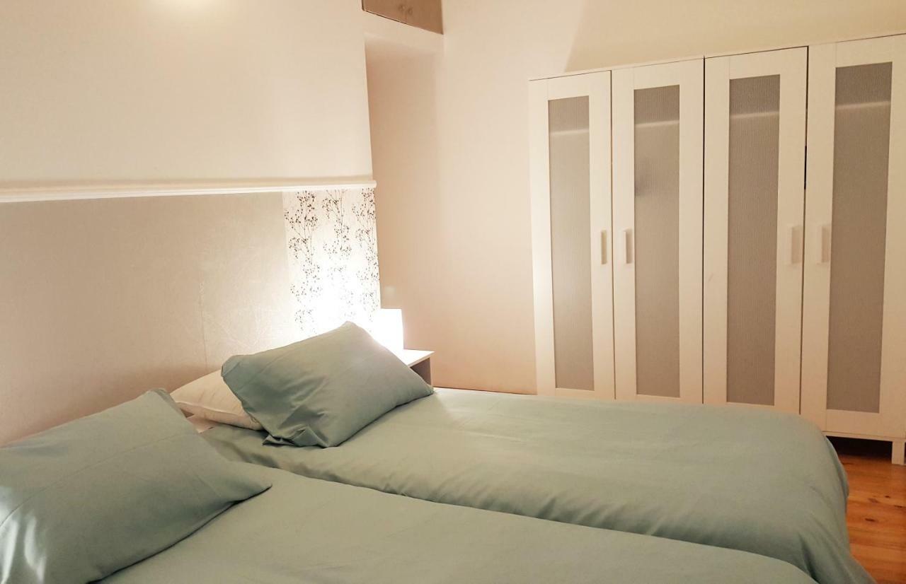 Apartman Kyra พูลา ภายนอก รูปภาพ